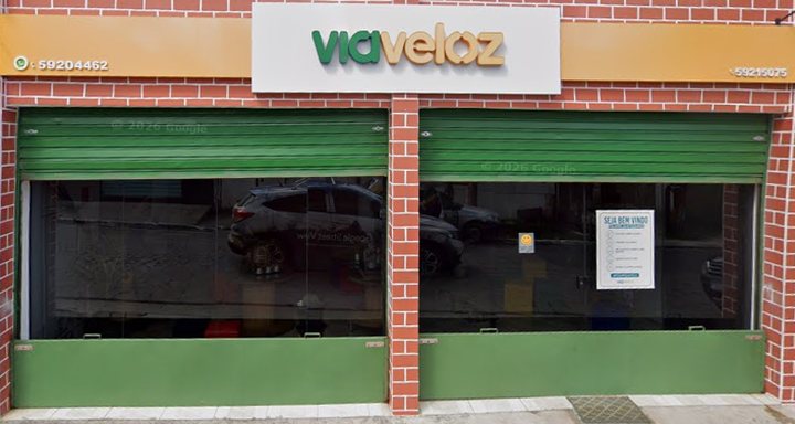 Fachada da loja da ViaVeloz na Rua Beija Flor, bairro Vargem Grande, Zona Sul de São Paulo
